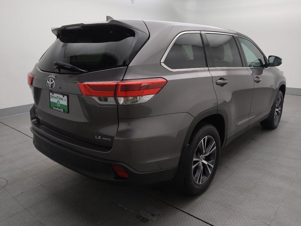 used 2019 Toyota Highlander car, priced at $24,695
