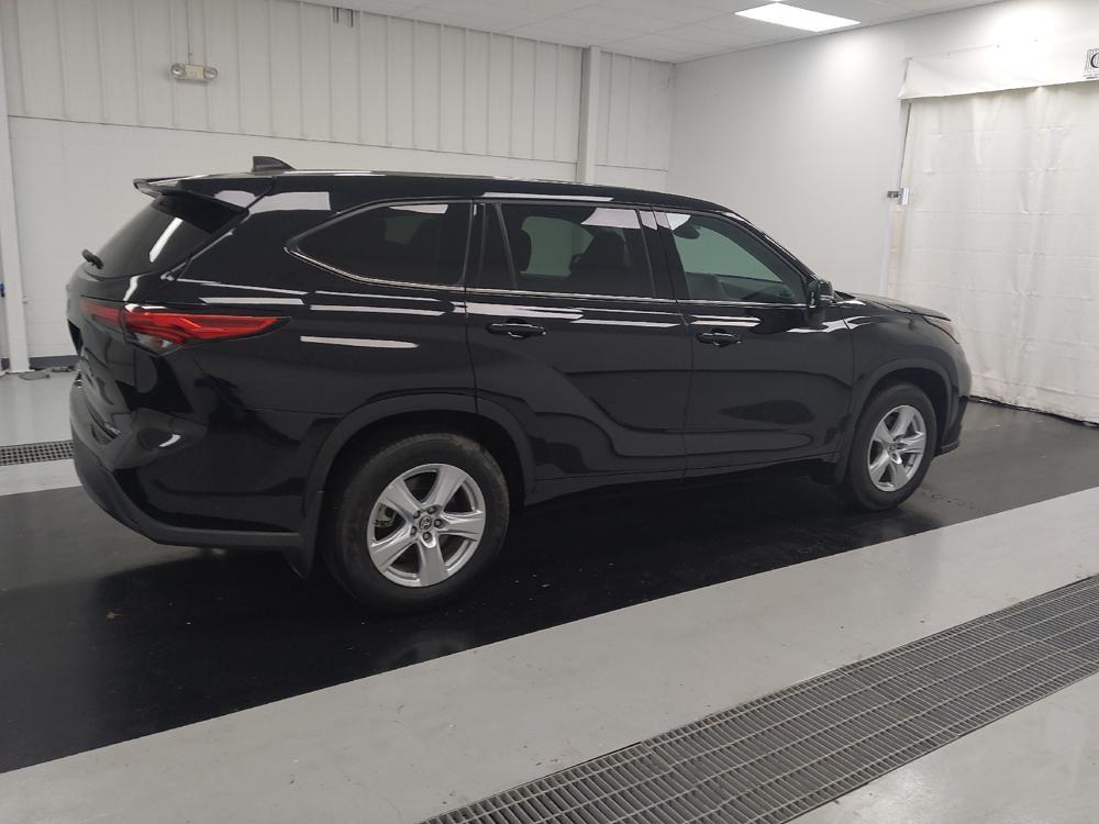 used 2022 Toyota Highlander car, priced at $25,295