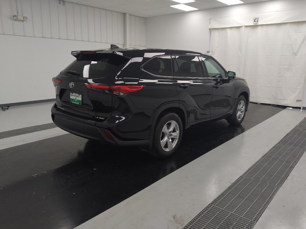 used 2022 Toyota Highlander car, priced at $25,295