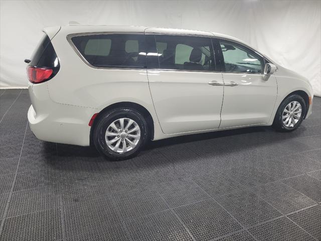 used 2020 Chrysler Pacifica car, priced at $21,295