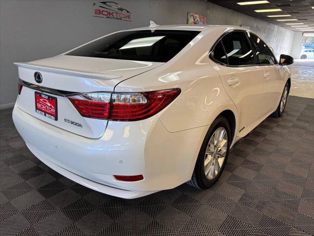 used 2013 Lexus ES 300h car, priced at $15,899