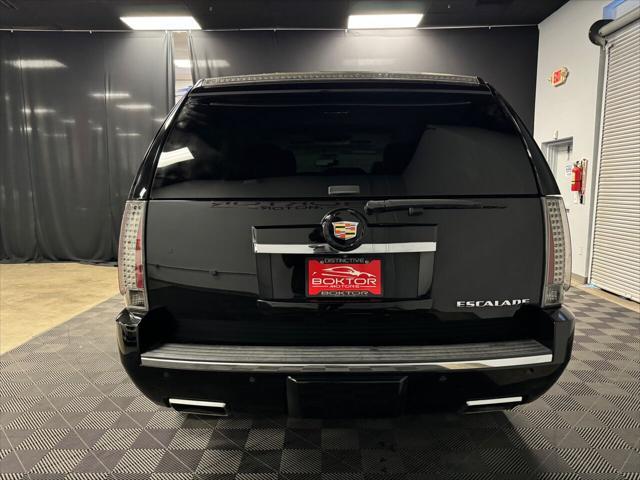 used 2014 Cadillac Escalade car, priced at $23,699