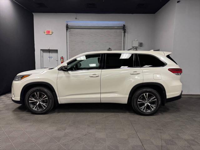 used 2018 Toyota Highlander car, priced at $21,399