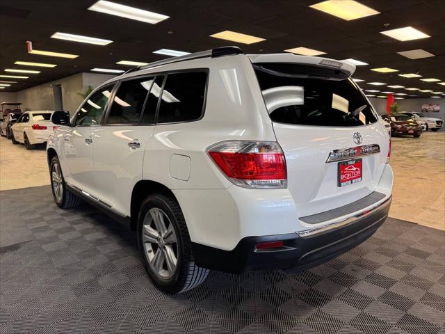 used 2013 Toyota Highlander car, priced at $18,399