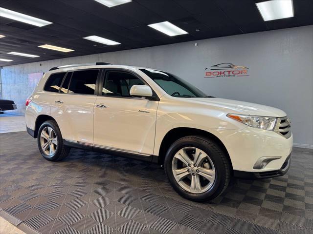 used 2013 Toyota Highlander car, priced at $18,399