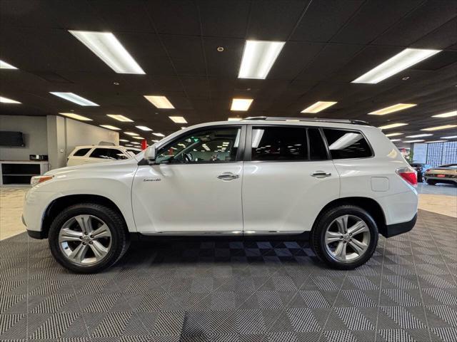 used 2013 Toyota Highlander car, priced at $18,399