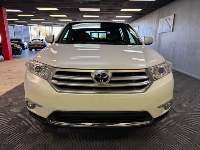 used 2013 Toyota Highlander car, priced at $18,399