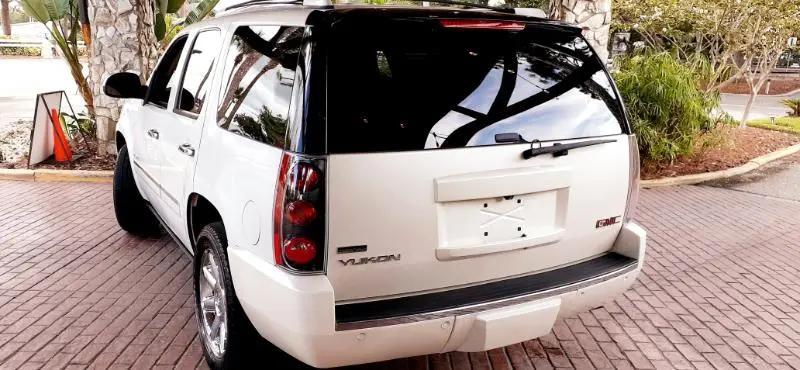 used 2012 GMC Yukon car, priced at $12,950