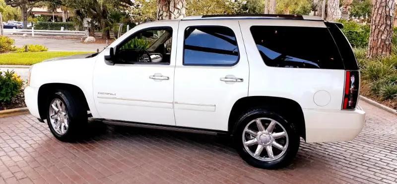 used 2012 GMC Yukon car, priced at $12,950