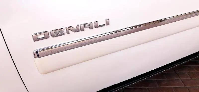 used 2012 GMC Yukon car, priced at $12,950