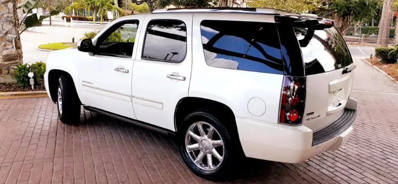 used 2012 GMC Yukon car, priced at $12,950