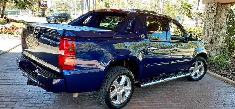 used 2013 Chevrolet Avalanche car, priced at $24,950