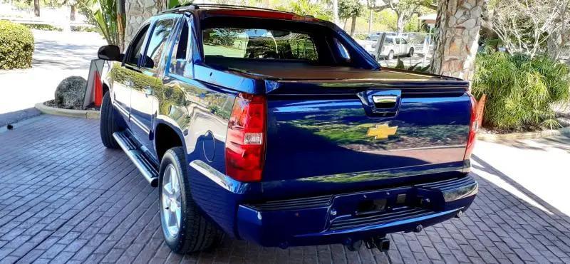 used 2013 Chevrolet Avalanche car, priced at $24,950