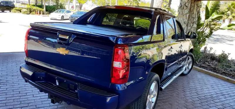used 2013 Chevrolet Avalanche car, priced at $24,950