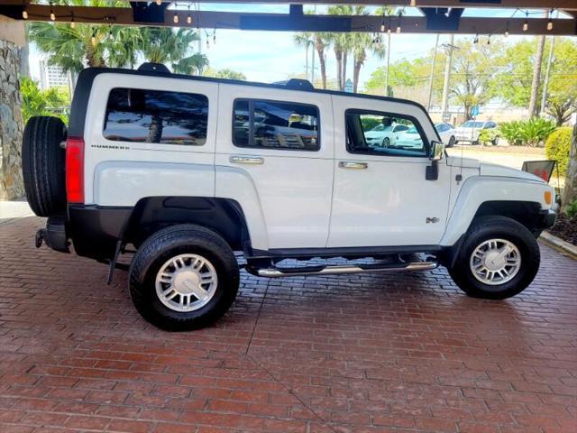 used 2007 Hummer H3 car, priced at $17,950