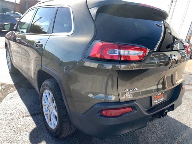 used 2016 Jeep Cherokee car, priced at $15,490