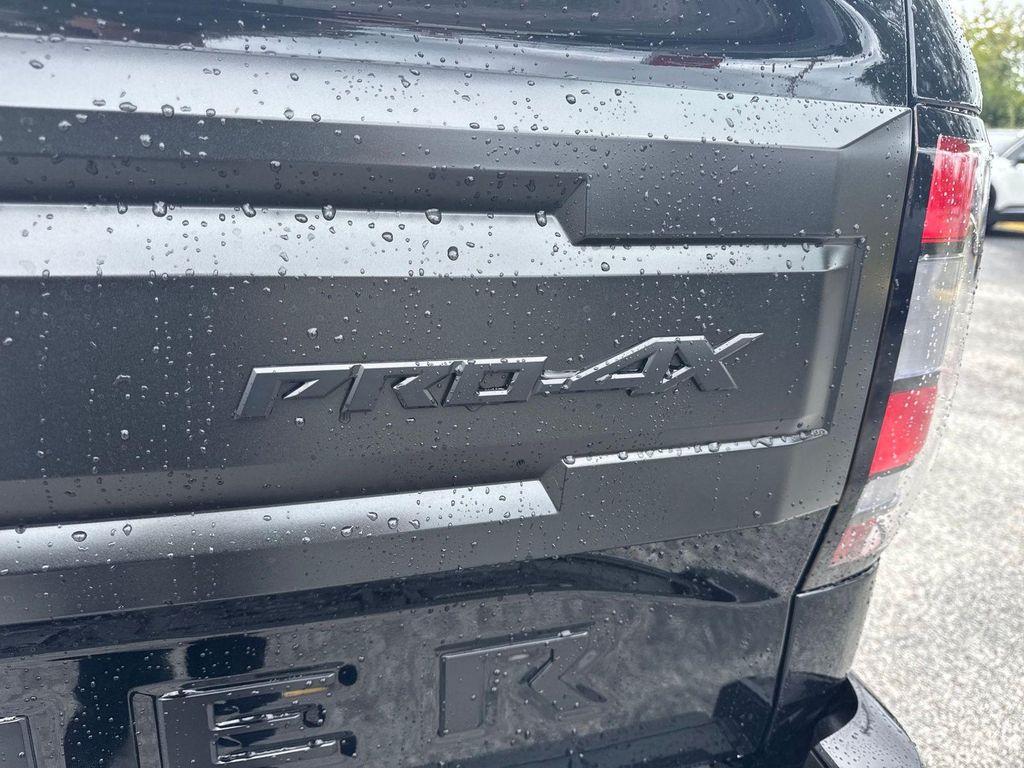 new 2026 Nissan Frontier car