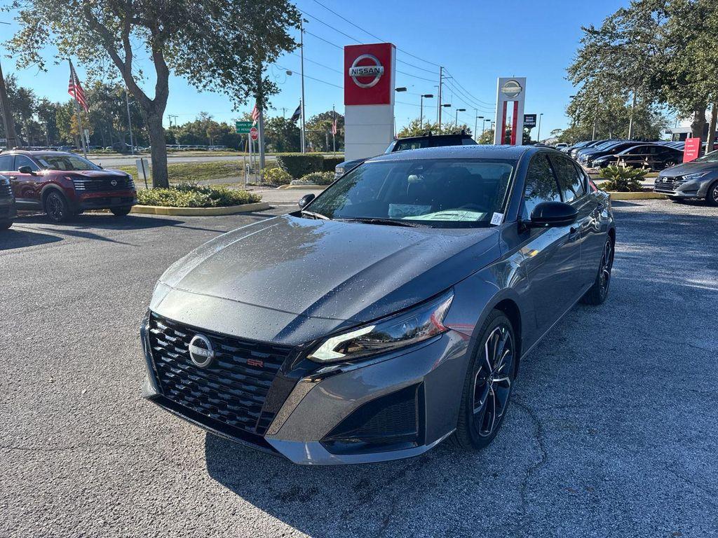new 2025 Nissan Altima car