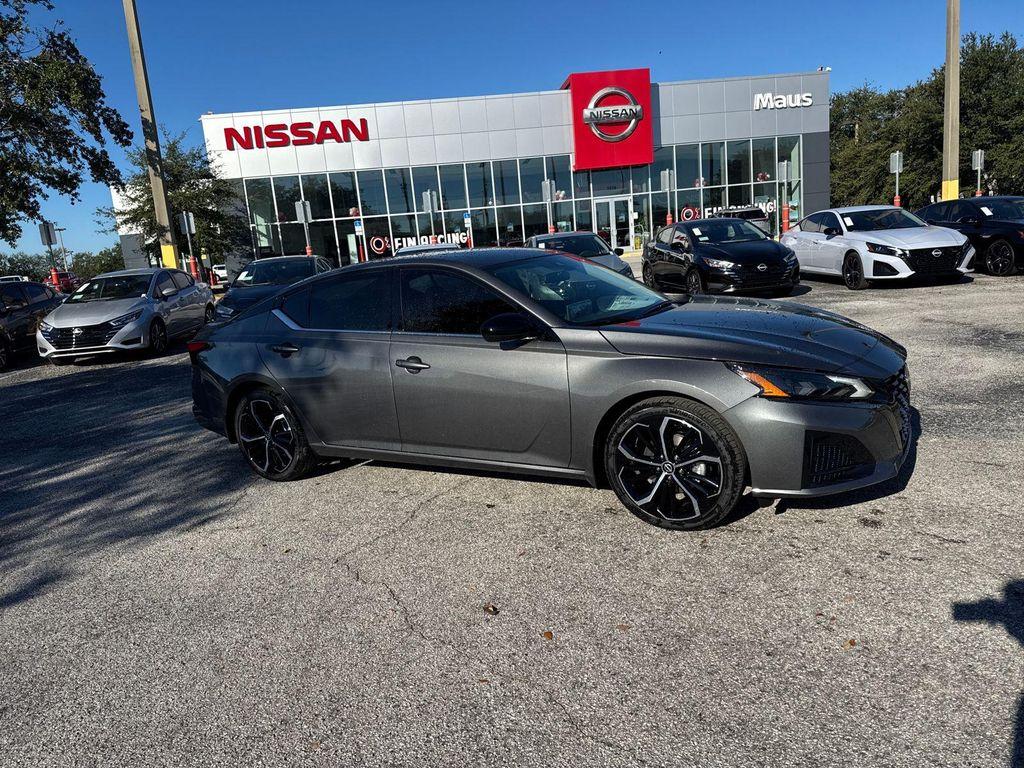 new 2025 Nissan Altima car