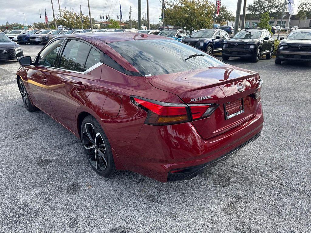 new 2025 Nissan Altima car