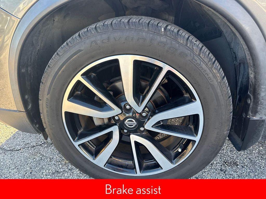 used 2020 Nissan Rogue car, priced at $15,997