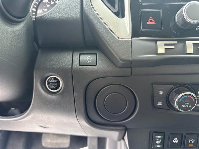 new 2025 Nissan Frontier car