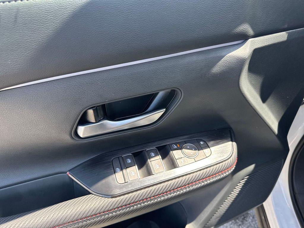 new 2025 Nissan Kicks car