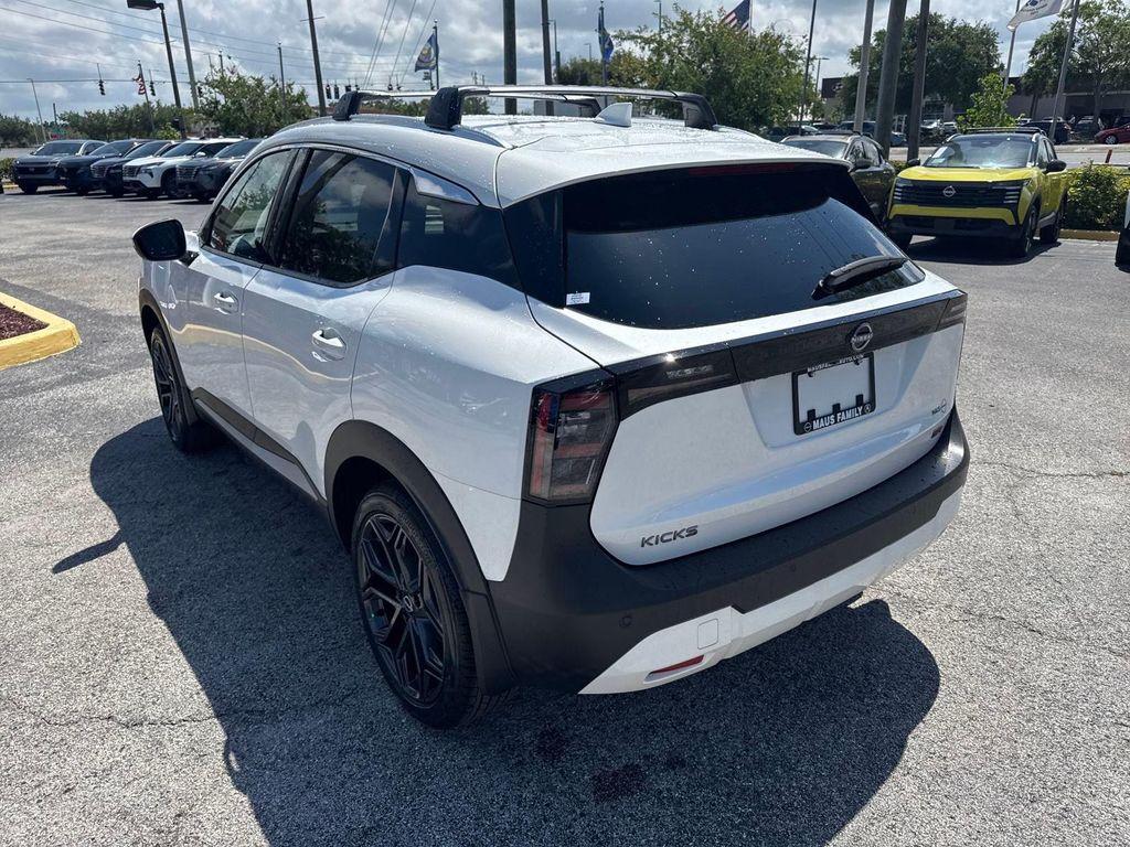 new 2025 Nissan Kicks car