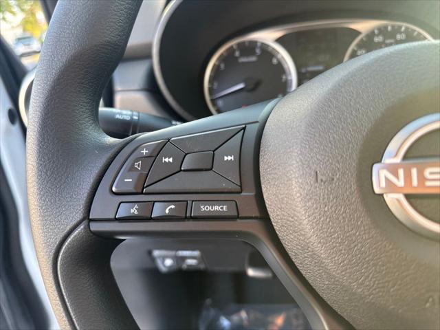 new 2025 Nissan Versa car