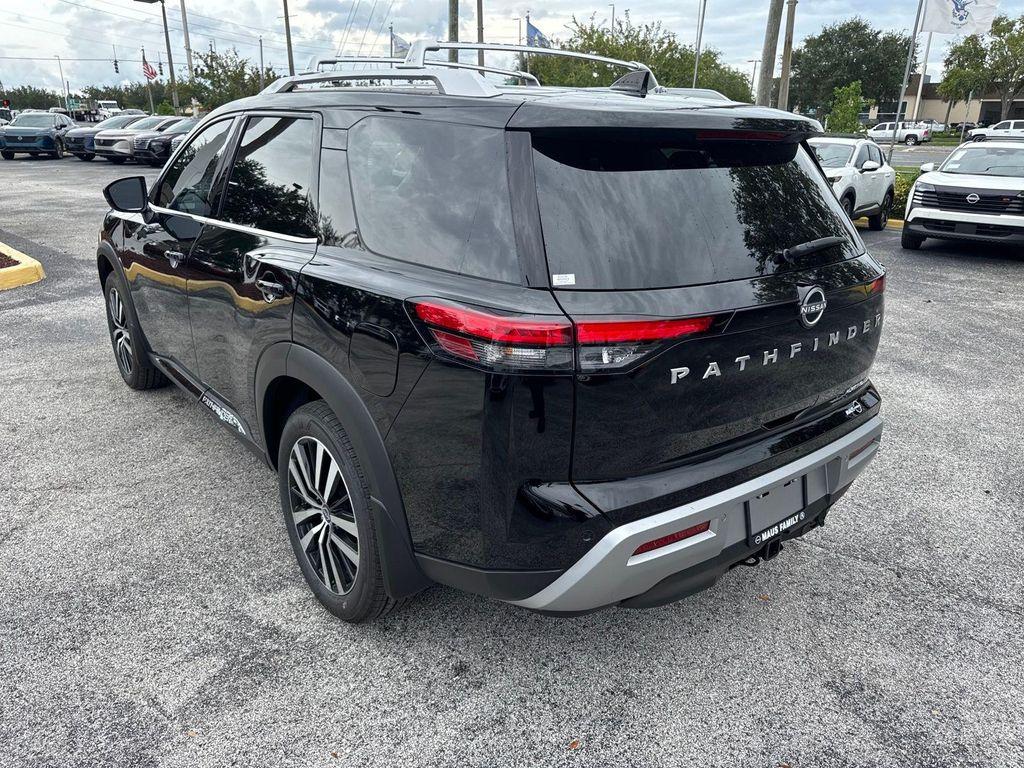 new 2025 Nissan Pathfinder car