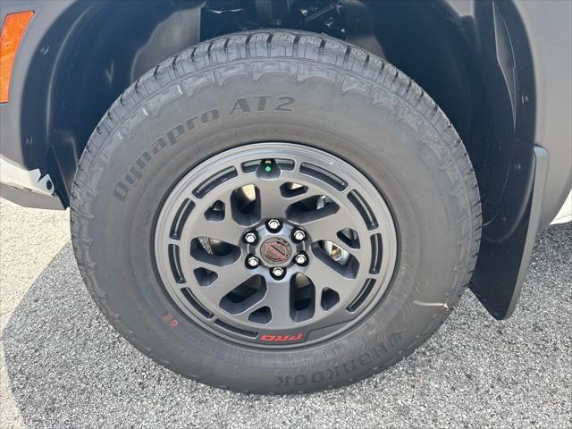 new 2025 Nissan Frontier car