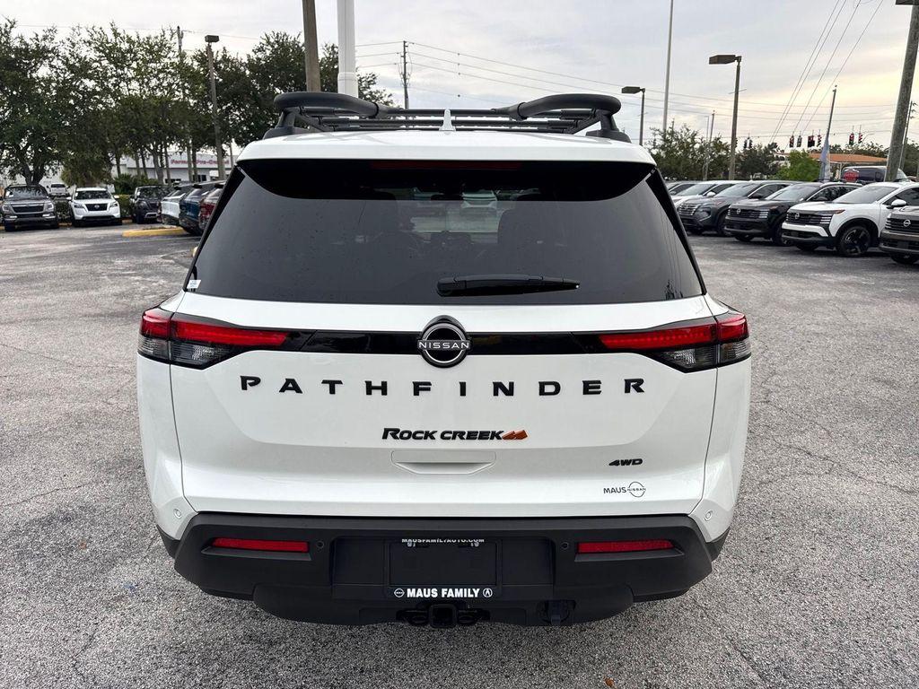 new 2025 Nissan Pathfinder car