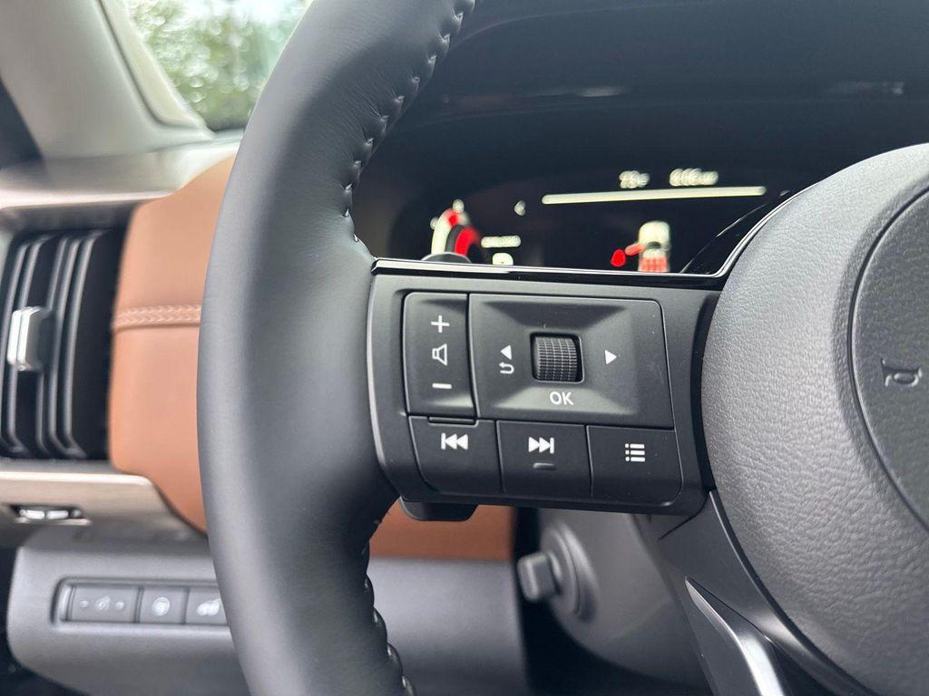 new 2025 Nissan Pathfinder car