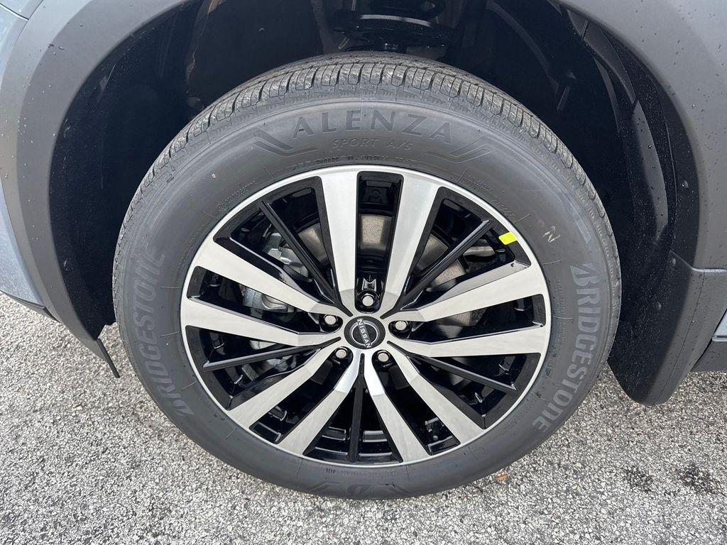 new 2025 Nissan Pathfinder car