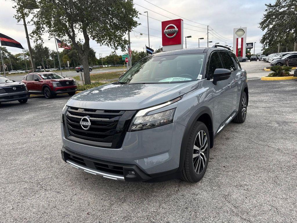 new 2025 Nissan Pathfinder car