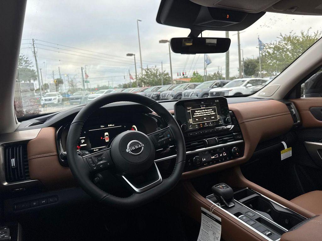 new 2025 Nissan Pathfinder car