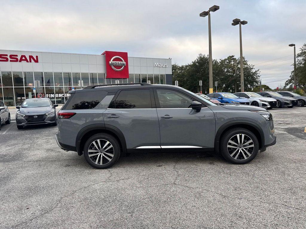 new 2025 Nissan Pathfinder car