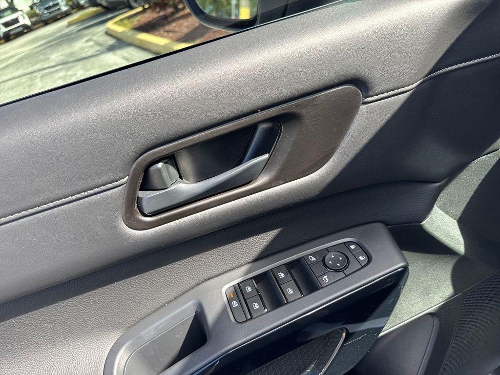 new 2025 Nissan Pathfinder car