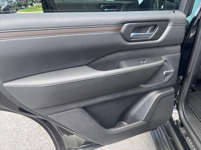 new 2025 Nissan Armada car