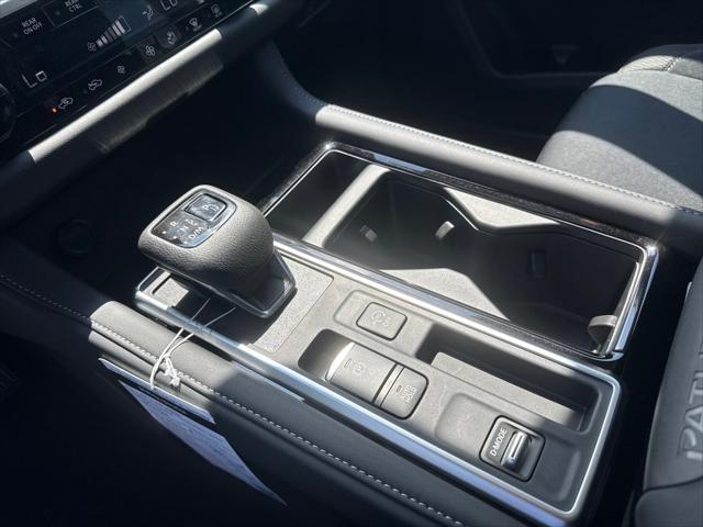 new 2025 Nissan Pathfinder car