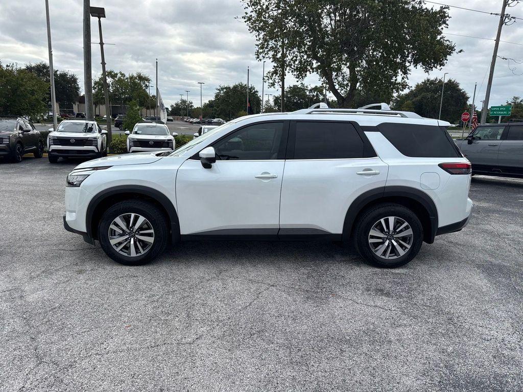 new 2025 Nissan Pathfinder car