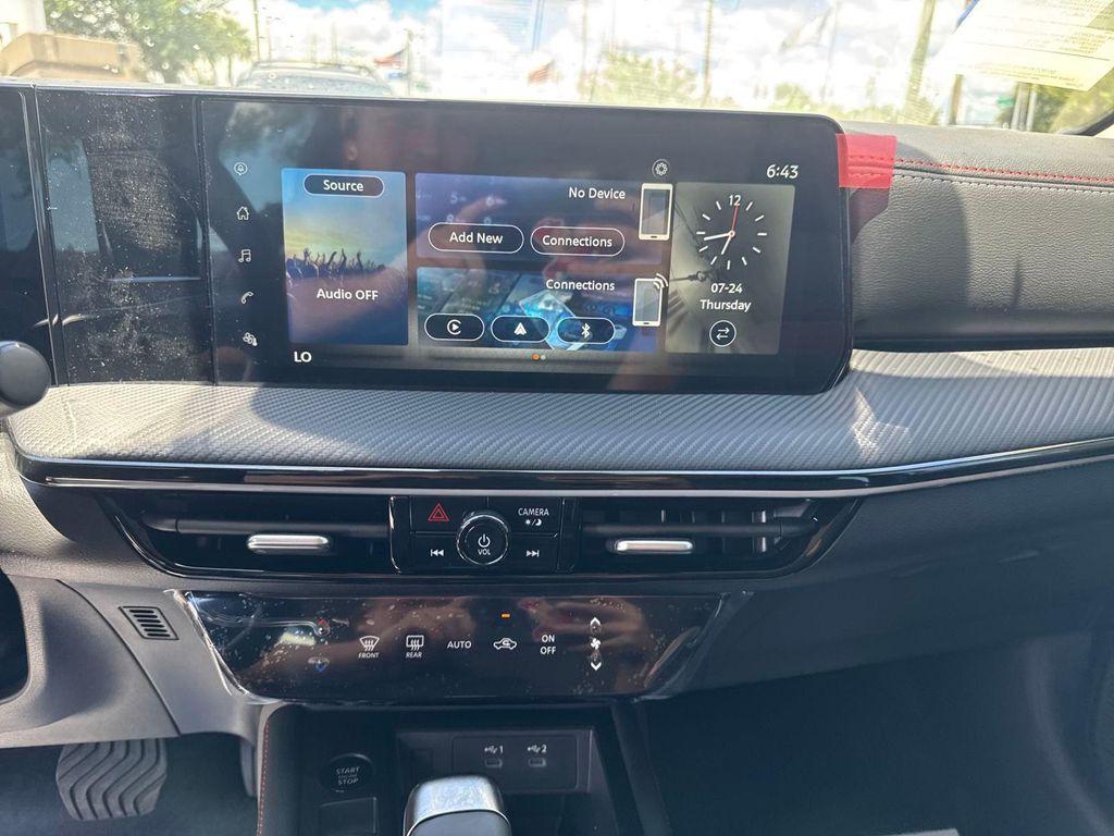 new 2025 Nissan Kicks car