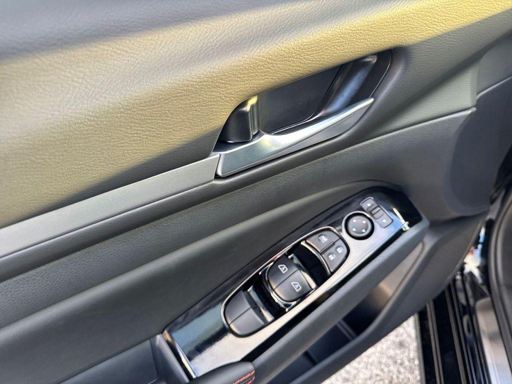 new 2025 Nissan Altima car