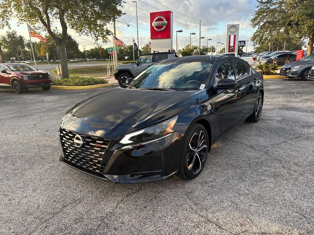 new 2025 Nissan Altima car