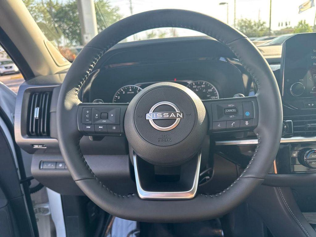 new 2025 Nissan Pathfinder car