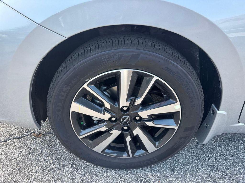 new 2025 Nissan Versa car