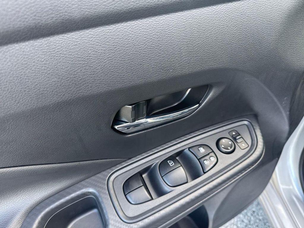 new 2025 Nissan Versa car