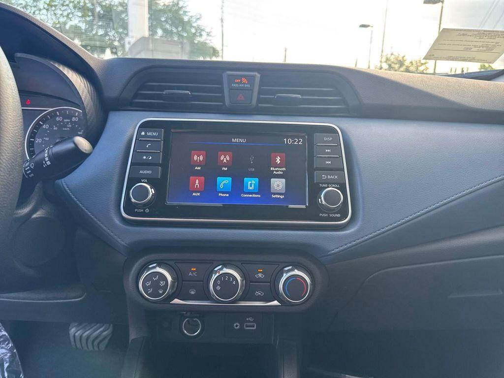 new 2025 Nissan Versa car