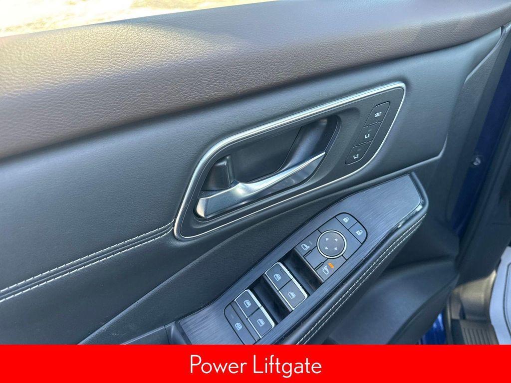 used 2023 Nissan Rogue car, priced at $28,250