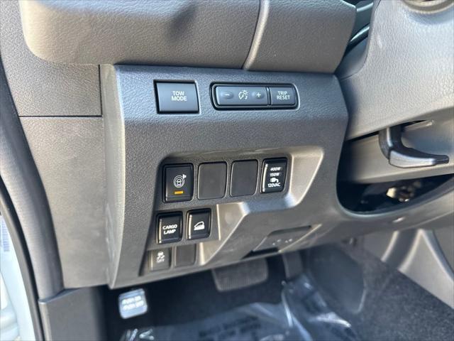 new 2025 Nissan Frontier car